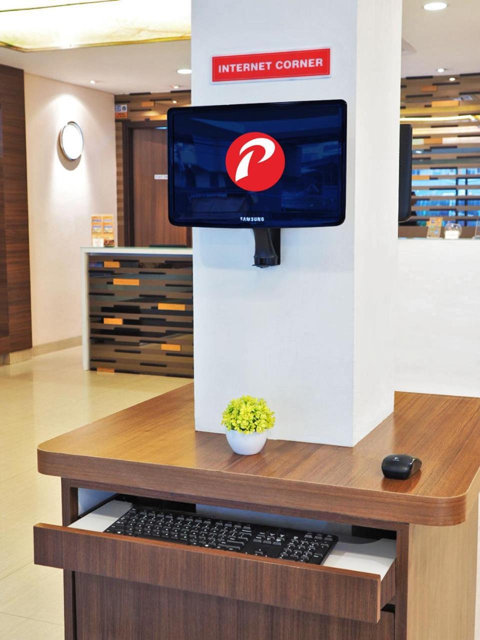 D'Primahotel Itc Mangga Dua Джакарта Экстерьер фото