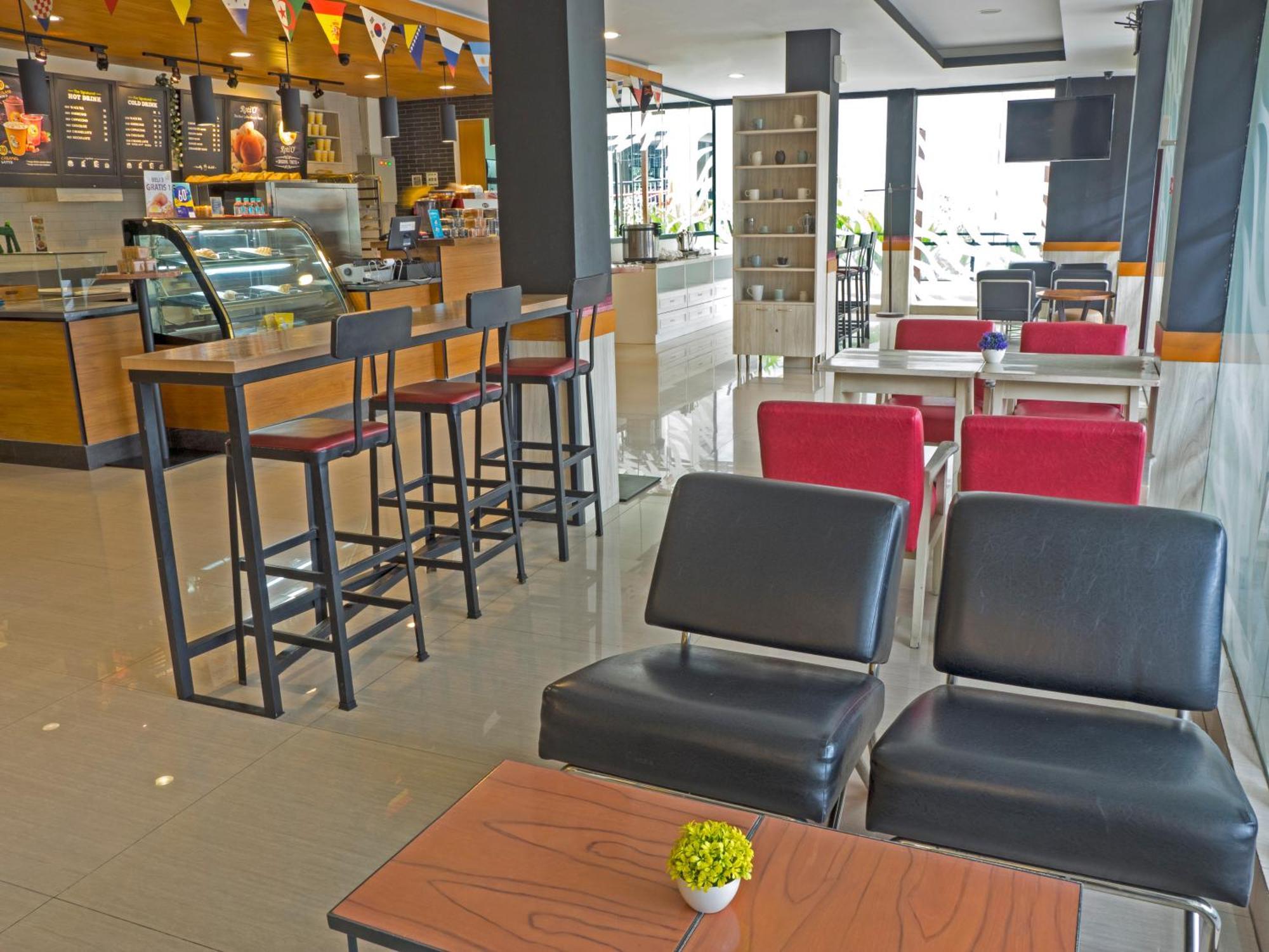 D'Primahotel Itc Mangga Dua Джакарта Экстерьер фото